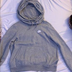 A grey Nike turtle neck.